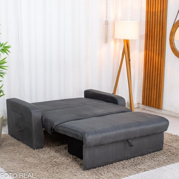 Sofá Cama Daiane Larg. 1.40m C/Baú Veludinho Chumbo 250