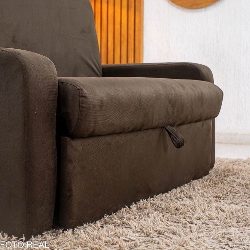 Sofá Cama Daiane Larg. 1.40m C/Baú Veludinho Marrom 256